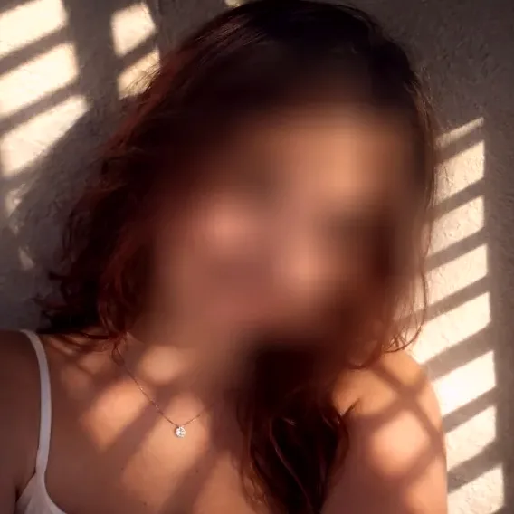 Fatma, 23