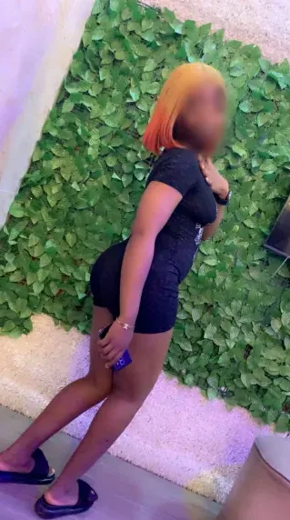 Linda, 25