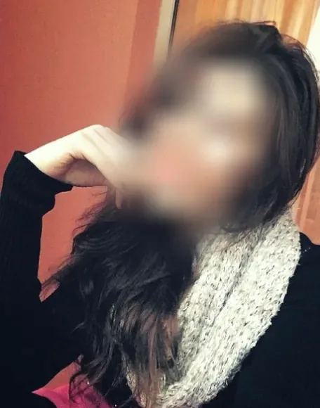 Lotta, 28