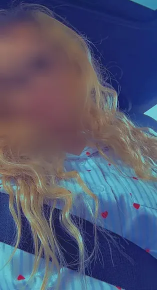 Saskia, 28